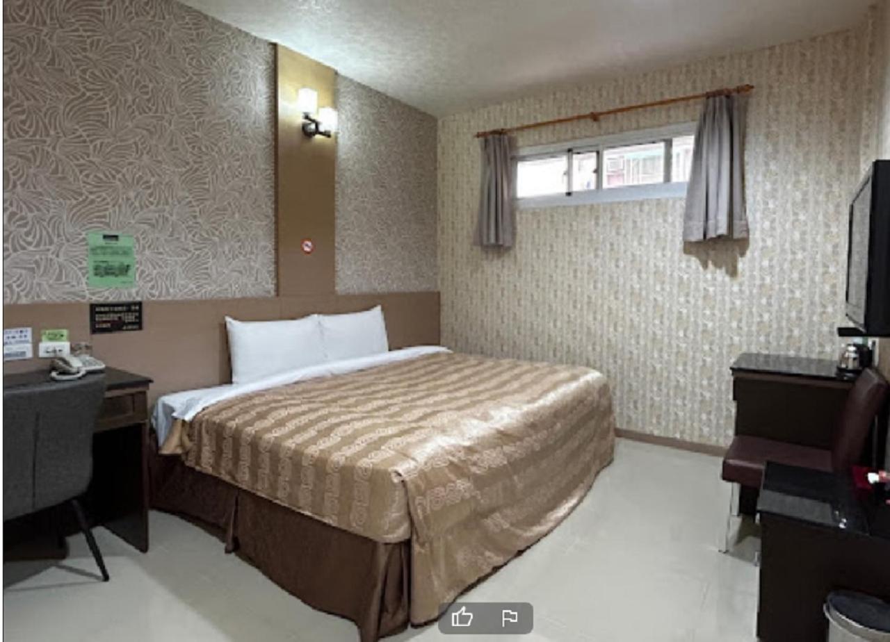Hua Xiang Motel - Arena Kaohsiung Exterior foto